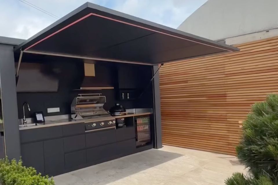 Sécurité autour du barbecue, les règles à respecter dans son jardin !